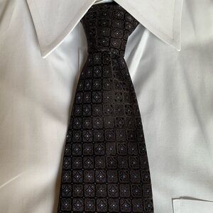 Canali brown square pattern tie with blue dots. Made in Italy 100% silk.